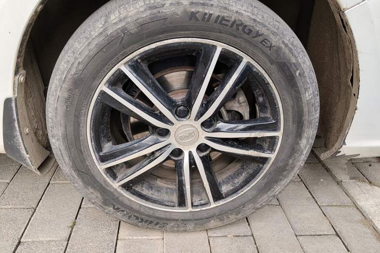 Used BYD Surui 2015 Revised Version 1.5L Manual Luxury Edition