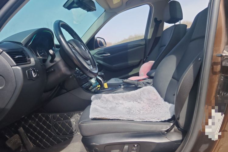 Used BMW X1 2014 sDrive18i Leading Model
