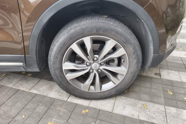 Used Geely Auto Emgrand X7 Sport 2016 1.8TD Automatic ZhiZun Version
