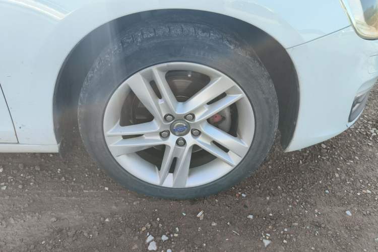 Used Volvo V60 2014 T5 Zhiya Edition