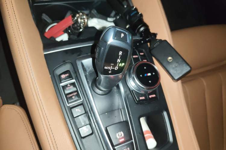 Used BMW X6 2017 xDrive28i
