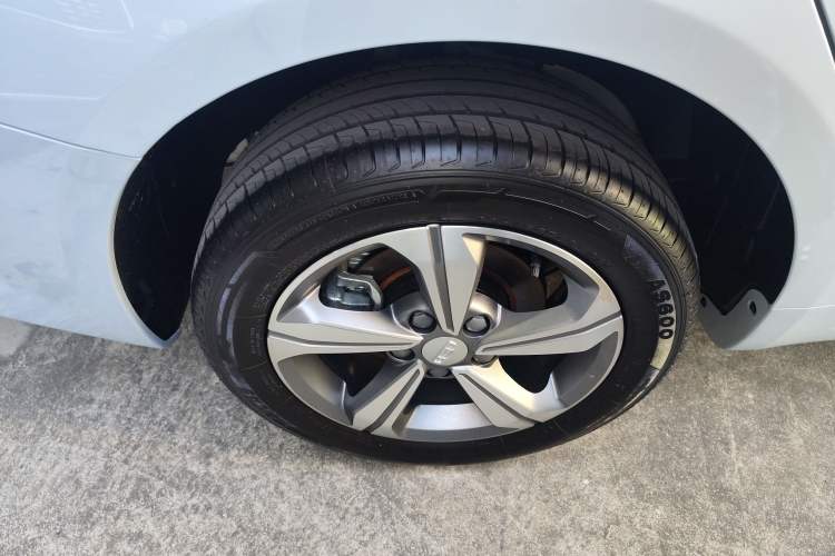 Used Geely Auto Emgrand L HiP 2024 Longteng Edition 1.5TD-DHT Pro 100KM Superior Model