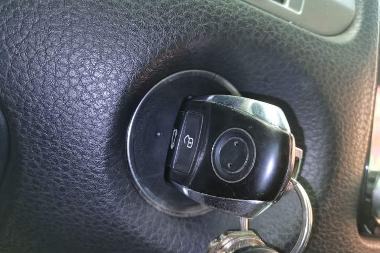 Used Volkswagen Touareg 2015 3.0 TDI Diesel Standard Model Vehicle Key