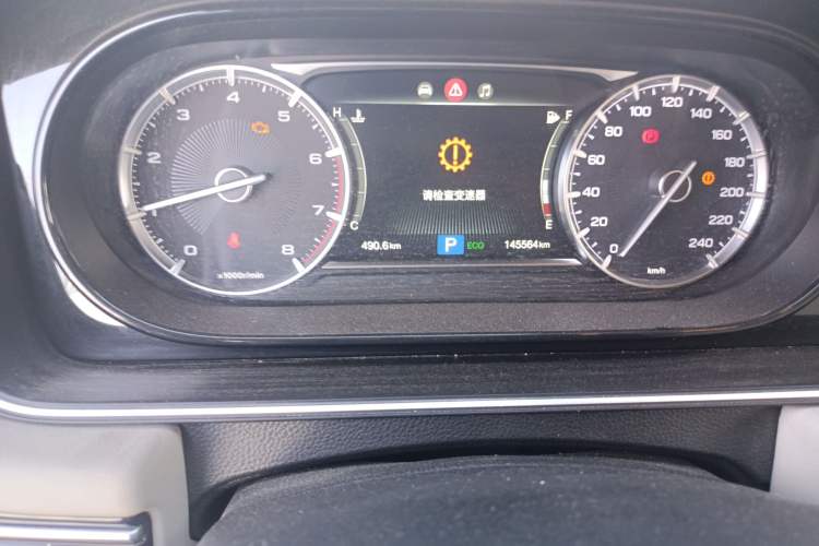 Used GAC Trumpchi M6 2021 270T DCT Elite Edition (7-seater) Odometer Close Up