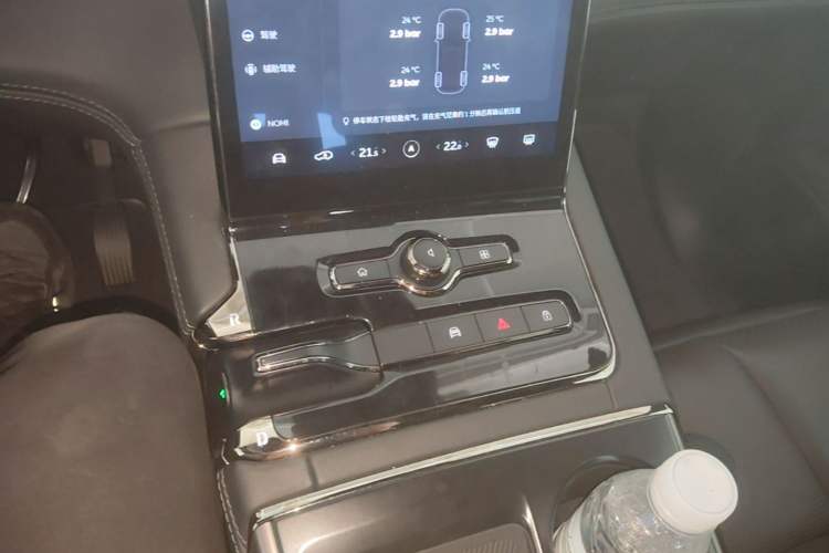 Used Nio ES8 2020 415 km Signature Edition 6-Seater Version
