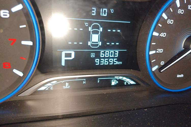 Used GAC Trumpchi GS4 2018 235T Automatic Two-Wheel Drive Luxury Smart Connectivity Version Odometer Close Up