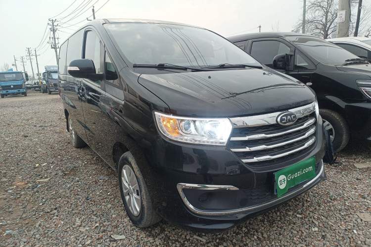 Used JAC Refine M3 2022 1.8L 7-seat Standard Edition