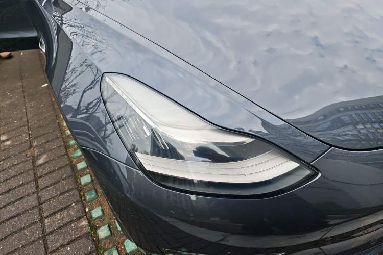 Used Tesla Model 3 2019 Long-Range Rear-Wheel-Drive Version
