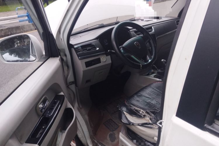 Used Jinbei New Hiace X30L 2018 1.5L Business Edition DLCG14 Driver Seat