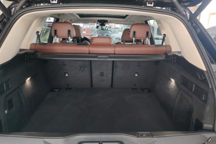 Used BMW X5 2020 xDrive30i M Sport Package Trunk