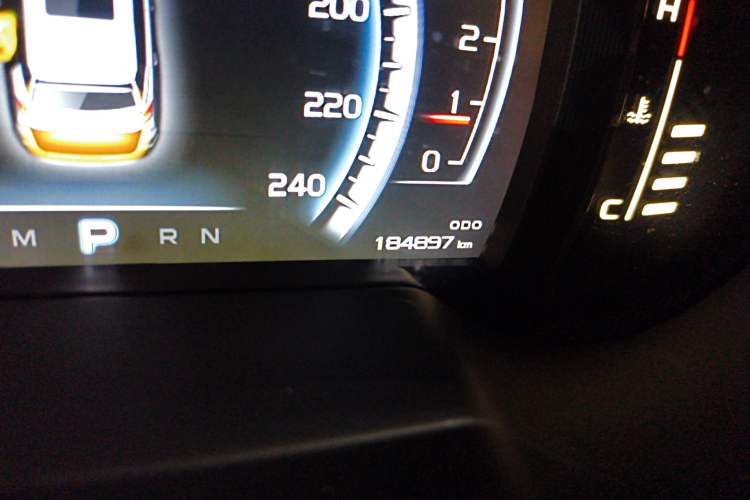 Used Geely Auto Emgrand X7 Sport 2016 1.8TD Automatic ZhiZun Version