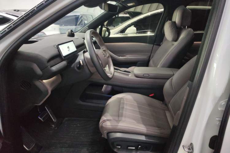 Used Nio ES7 2024 100kWh Signature Edition
