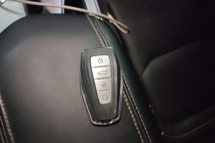 Used Geely Auto Emgrand L HiP 2022 1.5TD-DHT Pro 100KM Super Clean Vehicle Key