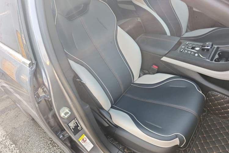 Used BYD Qin PLUS 2024 Honor Edition EV 510KM Beyond Model Right Front Seat