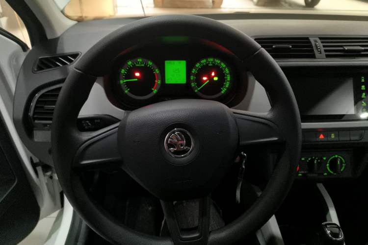 Used Skoda Fabia 2017 1.4L Automatic Car Enjoy Edition