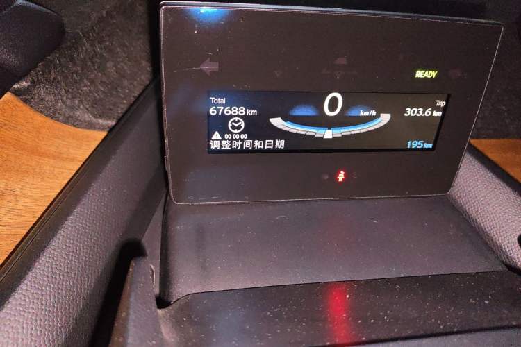 Used BMW i3 2019 Fast Charging Edition Odometer Close Up