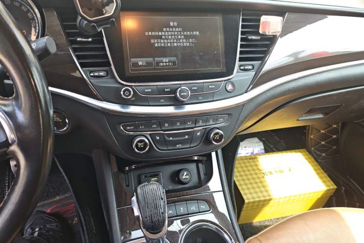 Used Buick Verano 2015 Sedan 20T Dual-Clutch Flagship Model