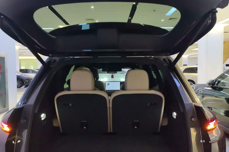 Used Li Auto L8 2025 Ultra Smart Refreshed Edition