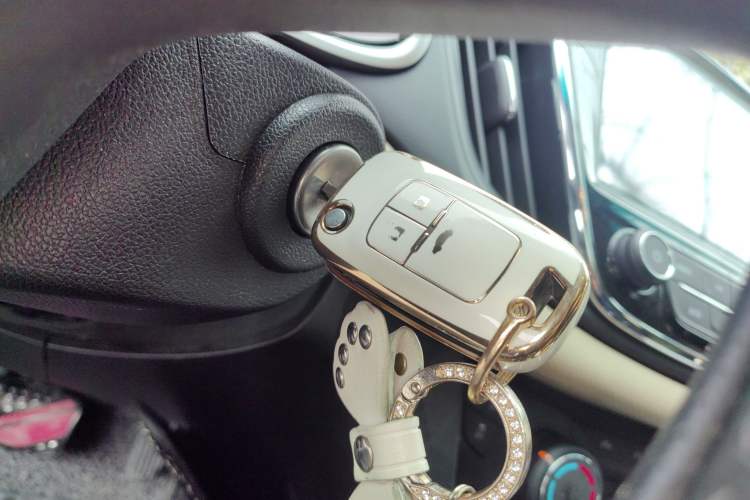 Used Chevrolet Monza 2022 320 Automatic Enjoyment Sunroof Version
