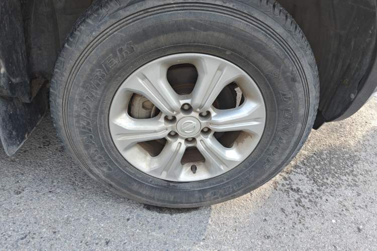 Used Nissan Navara 2017 2.5L Automatic 2WD Luxury Edition QR25