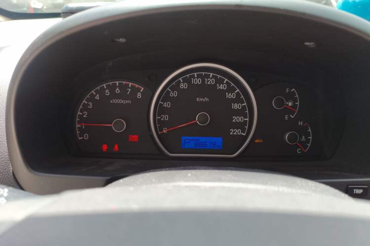 Used Hyundai Celesta 2011 1.6L Automatic Comfort Edition Instrument Cluster