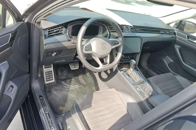 Used Volkswagen Magotan 2020 330TSI DSG Luxury Edition
