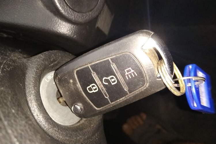 Used Great Wall King Kong Poer 2023 2.0T Automatic Diesel Two-Wheel-Drive Elite Version Flatbed GW4D20M