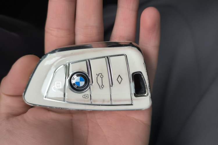 Used BMW X3 2020 xDrive25i Luxury Package Vehicle Key