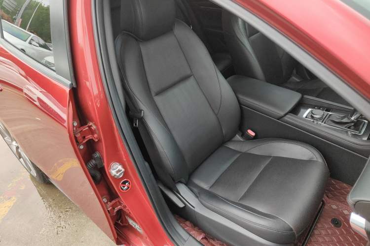 Used Mazda 3 Axela 2020 2.0L Automatic Zhiya Edition Right Front Seat