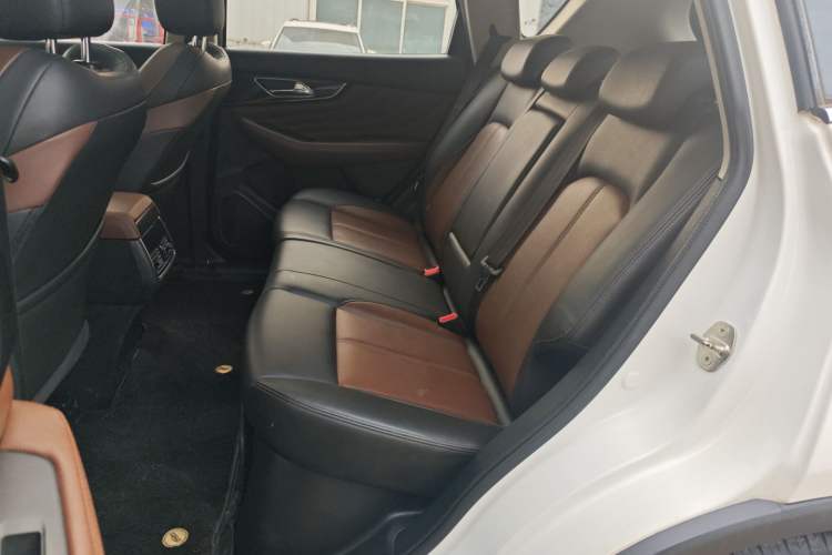 Used Dongfeng Aeolus AX7 2018 Classic 1.6T Automatic Prestige Model
