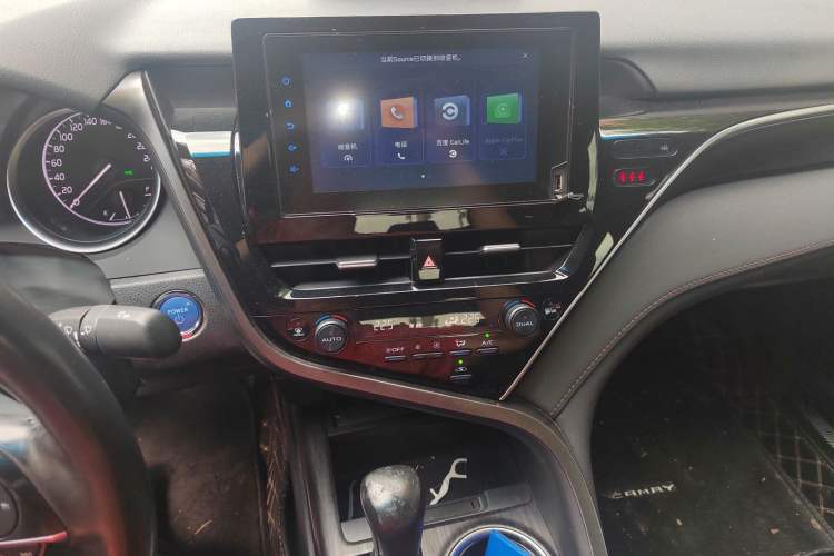 Used Toyota Camry 2021 Dual-Motor 2.5 HGVP Leading Edition Audio And AC Panel