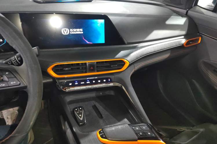 Used CHANGAN UNI-T 2021 1.5T Sport Edition Flagship Version Audio And AC Panel