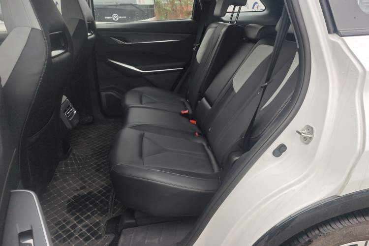 Used CHANGAN CS75 PLUS 2026 Model, Smart Champion Edition 1.5T New Blue Whale Smart Navigation Version
