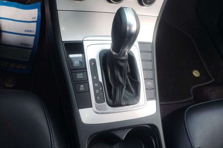 Used Volkswagen Magotan 2015 1.8TSI Luxury Model Gear Lever