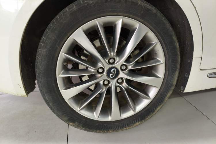 Used Infiniti Q50L 2018 2.0T Enjoyment Version China V Standard
