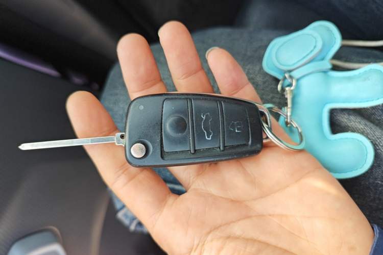 Used Chery QQ Ice Cream 2022 170km Sundae Phosphate Lithium-Ion
