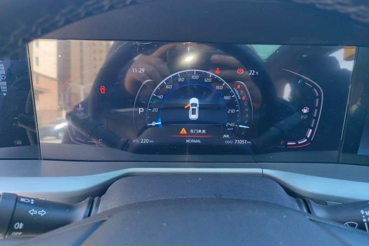 Used Changan CS75 PLUS 2022 1.5T Automatic Luxury Model
