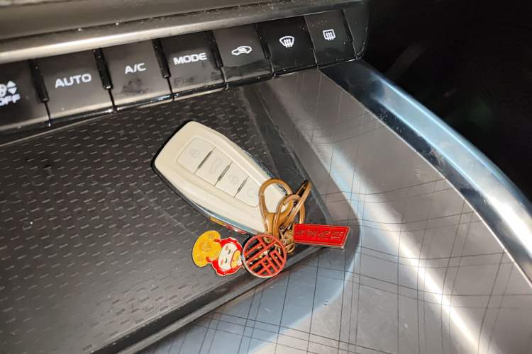 Used Geely Auto Preface 2021 2.0TD Luxury Version Vehicle Key