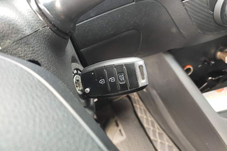 Used Kia K3 2013 1.6L Automatic GL Vehicle Key