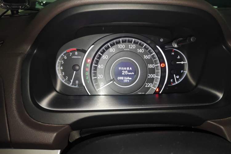 Used Honda CR-V 2013 2.0L 2WD Classic Edition Odometer Close Up