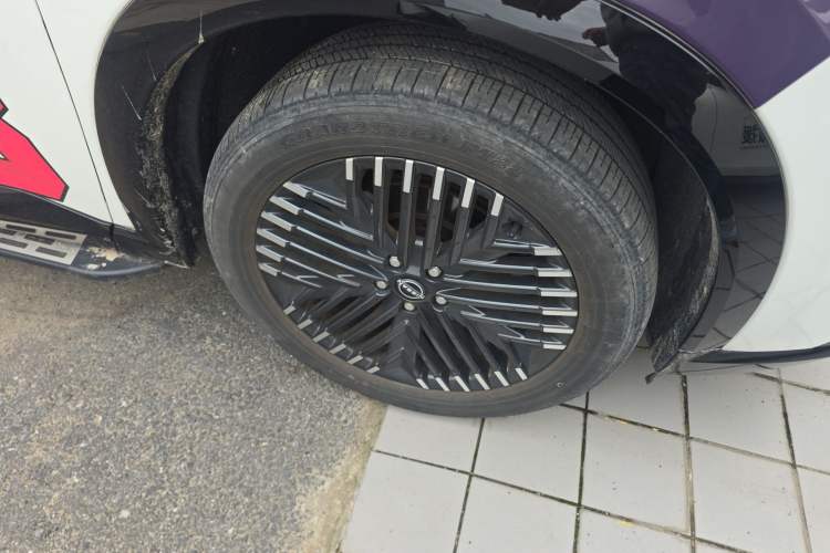 Used Nissan Pathfinder 2024 380 VC-TURBO Four-Wheel Drive Intelligent Driving Version 7 Seats Right Front Wheel Hub