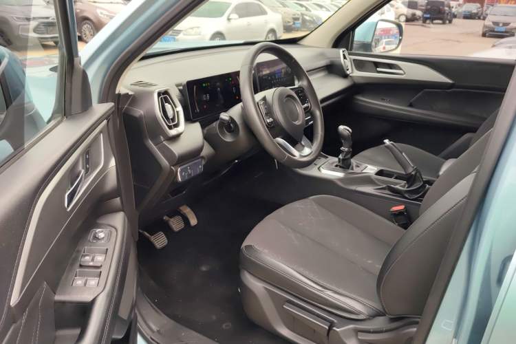 Used Great Wall King Kong Poer 2022 2.0T Manual Diesel Two-Wheel Drive Elite Version with Long Bed GW4D20M Driver Seat