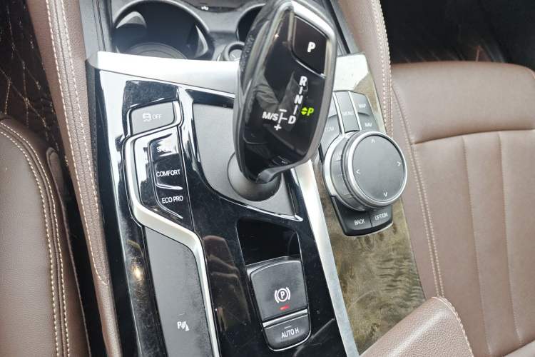 Used BMW 5 Series 2020 525Li M Sport Package