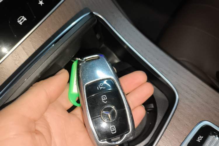 Used Mercedes-Benz E-Class 2021 Restyled E 300 L Luxury Edition
