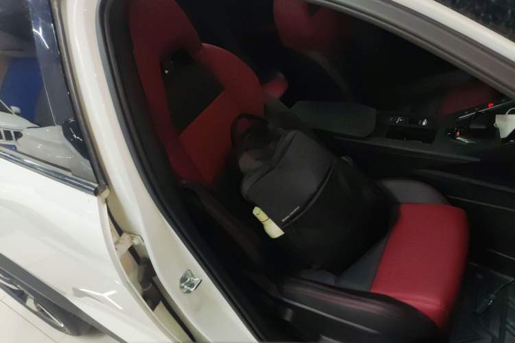 Used Lynk & Co 06 2020 1.5T JinPro model