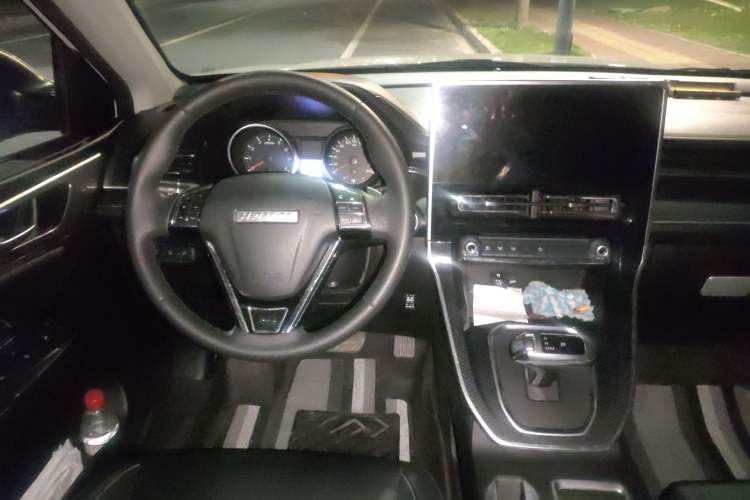 Used Haval M6 2021 PLUS 1.5T DCT Luxury Smart Connectivity Model
