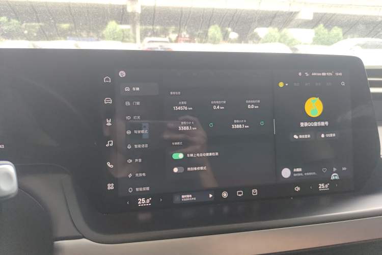 Used XPeng P7 2022 480 Standard Range Smart Drive Edition
