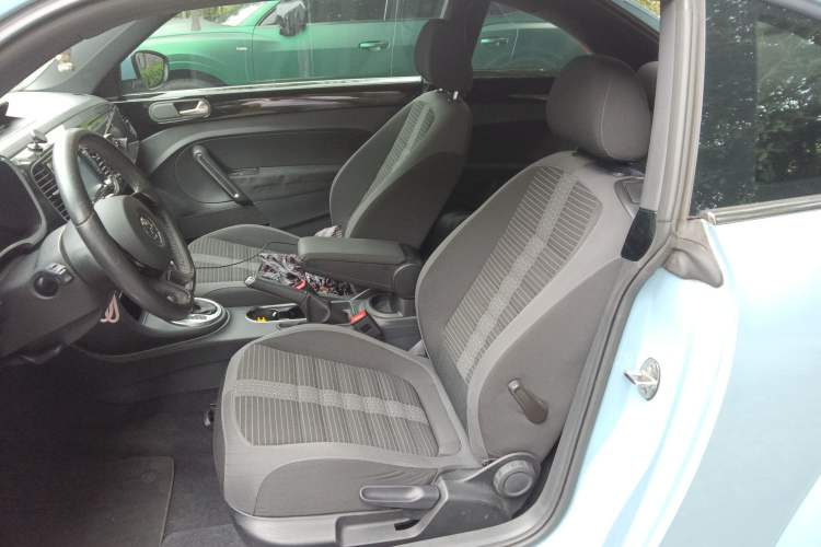 Used Volkswagen Beetle 2015 380TSI
