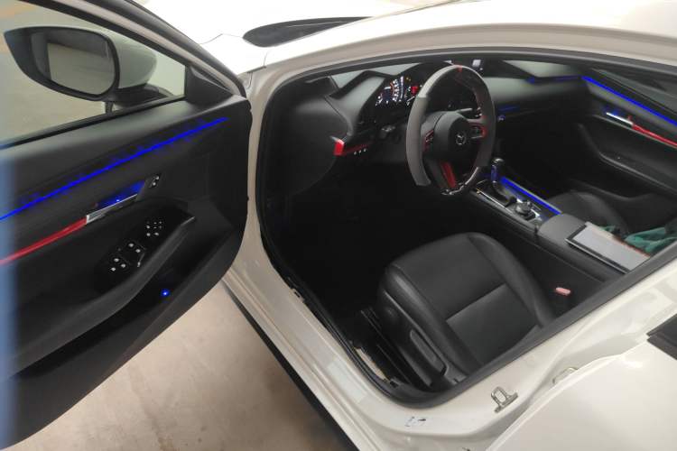 Used Mazda 3 Axela 2020 2.0L Automatic ZhiXuan Edition Driver Seat