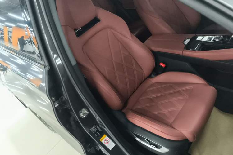 Used CHANGAN CS75 PLUS 2023 3rd Generation 1.5T Automatic Prestige Model
